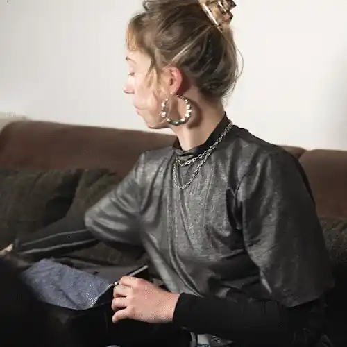 Image from ZDF 37 Grad: Pamina *unterstützt Menschen mit Behinderung,* ihre Sexualität selbstb...