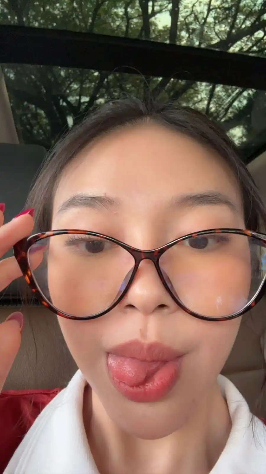 Anneth Delliecia post