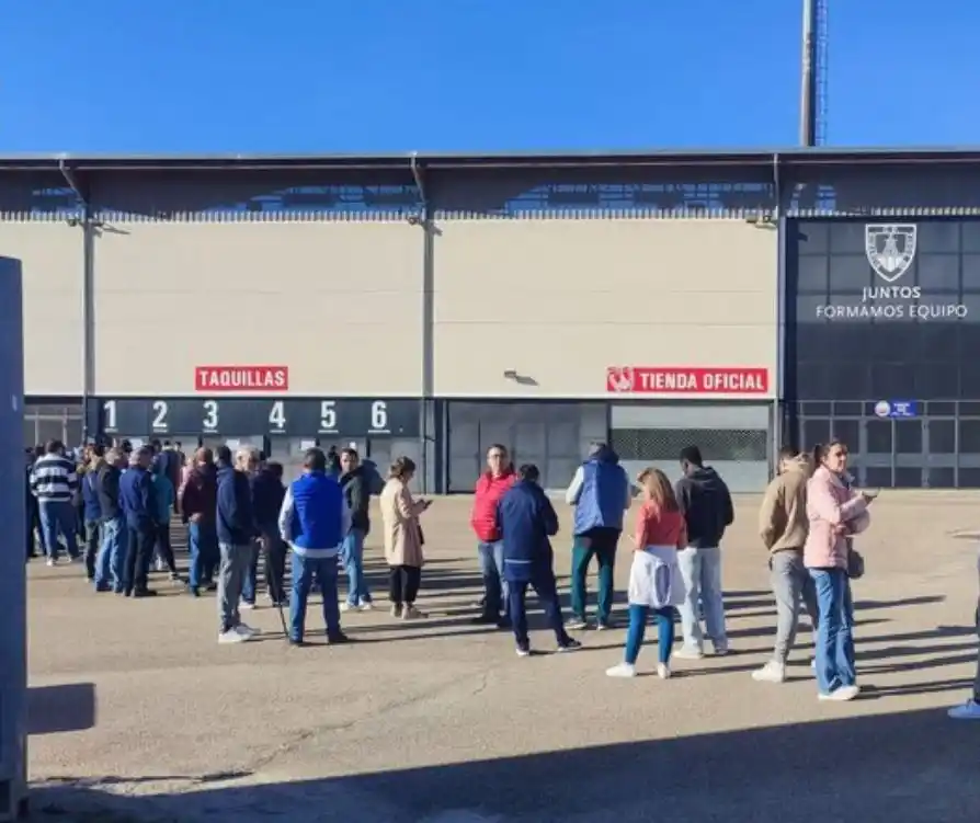 Image from CD Numancia de Soria: ⚠️ *¡Entradas de Fondo Sur y Preferencia agotadas!* La respuesta de...