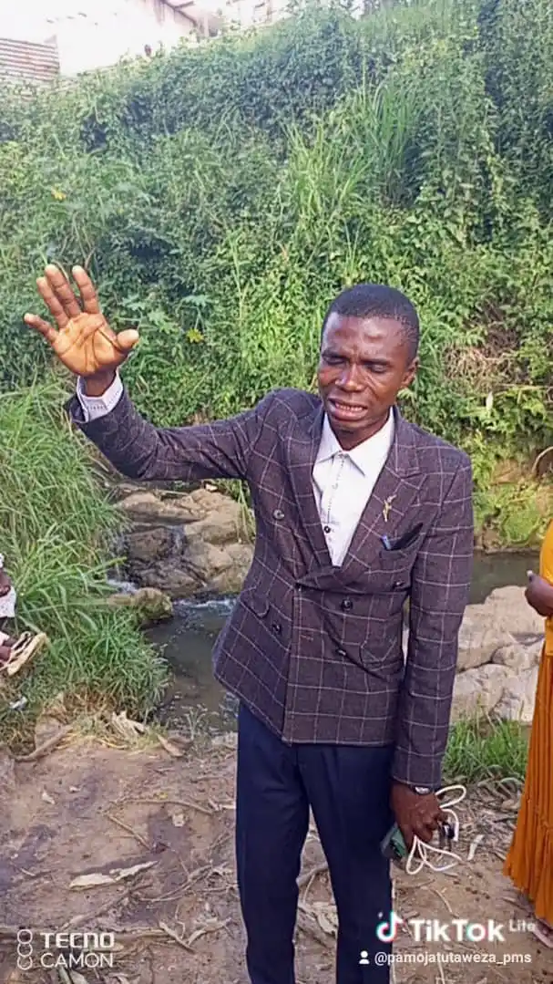 Image from Pamoja Mapendano Serge PMS: * Matthieu 21:22 (LSG) :* *« Tout ce que vous demanderez avec foi pa...