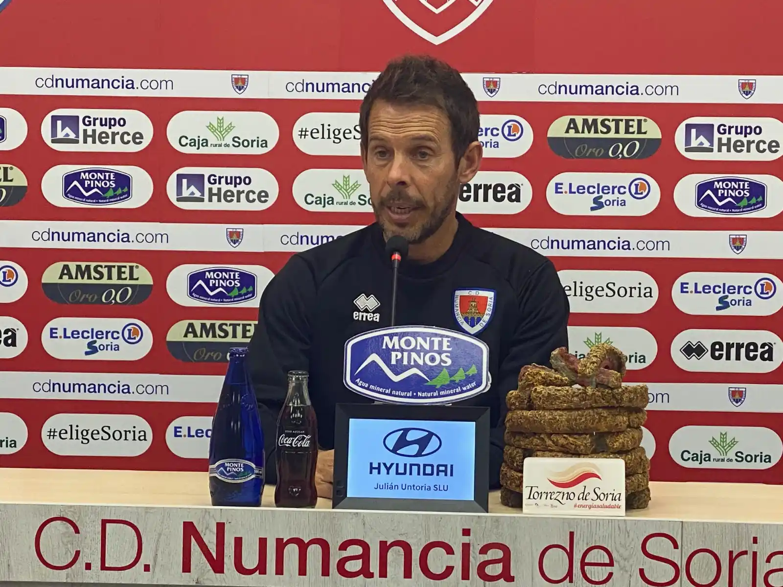 Image from CD Numancia de Soria: 🎙️ *RdP I Aitor Calle: "A estas alturas no hay rival fácil"* ℹ️ Más ...