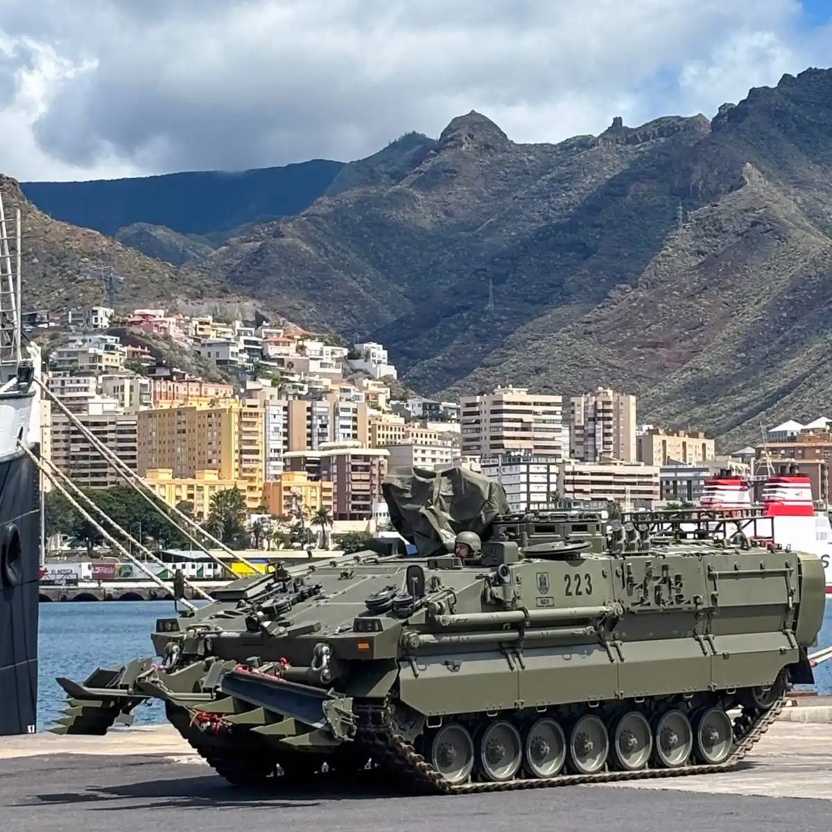 Image from El Ejército de Tierra informa: 📅 Se acerca el Día de las Fuerzas Armadas. Este año el <a class="text...