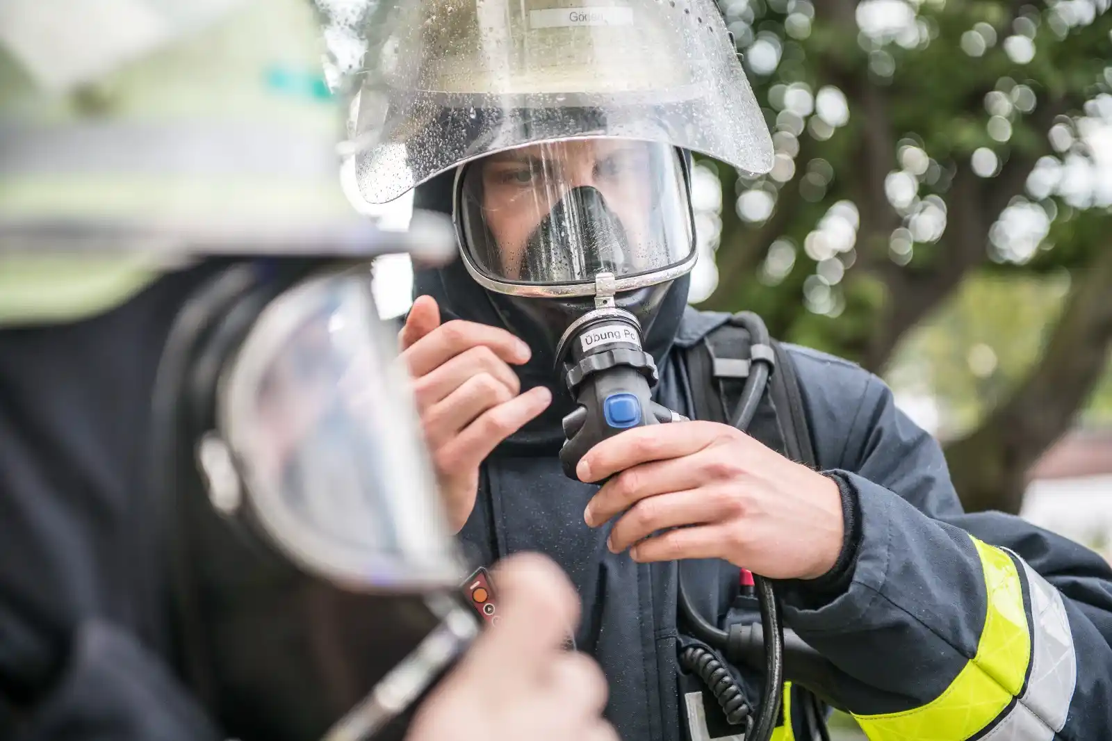 Image from WP Herdecke & Wetter – Westfalenpost: *Wetter: Gasgeruch in Wohnhaus - Feuerwehr rückt aus* Einsatzreicher S...
