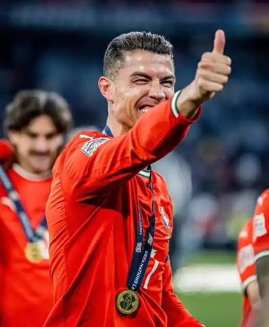 Image from Reyada: ألقاب الأسطورة كريستيانو رونالدو خلال مسيرته: 🏆 5x دوري أبطال أوروبا ...