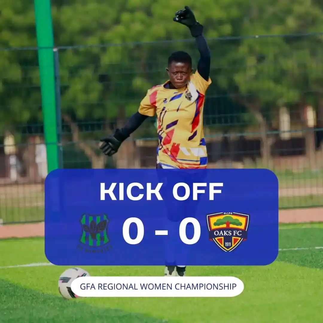 Image from Auroras Football Club: 🔴🔵🟡 | 🌳 🕕 1’ | Kick-off 📲 And we’re live! The whistle’s gone ...