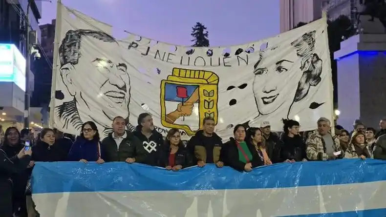 Image from Letra P: CONMOCIÓN POLÍTICA | *El peronismo de Neuquén pausó su interna para re...