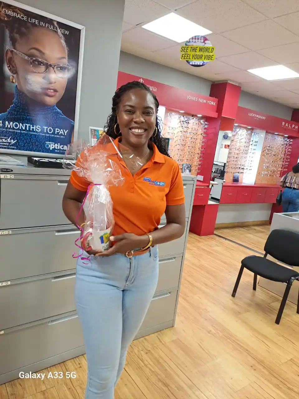 Courts Optical St. Vincent post