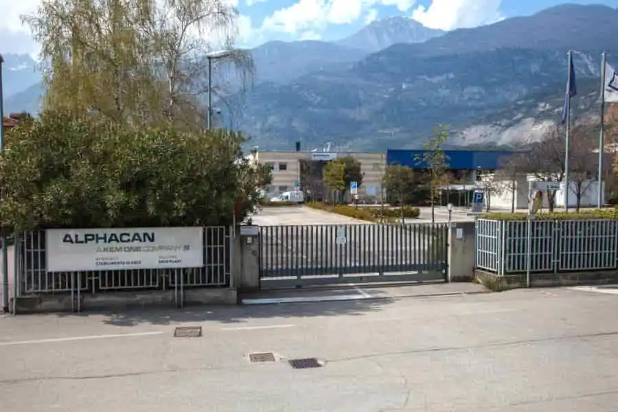 Image from La Busa: 🔖 Lavoro in bilico in Trentino: Alphacan avvia contratto di solidarie...