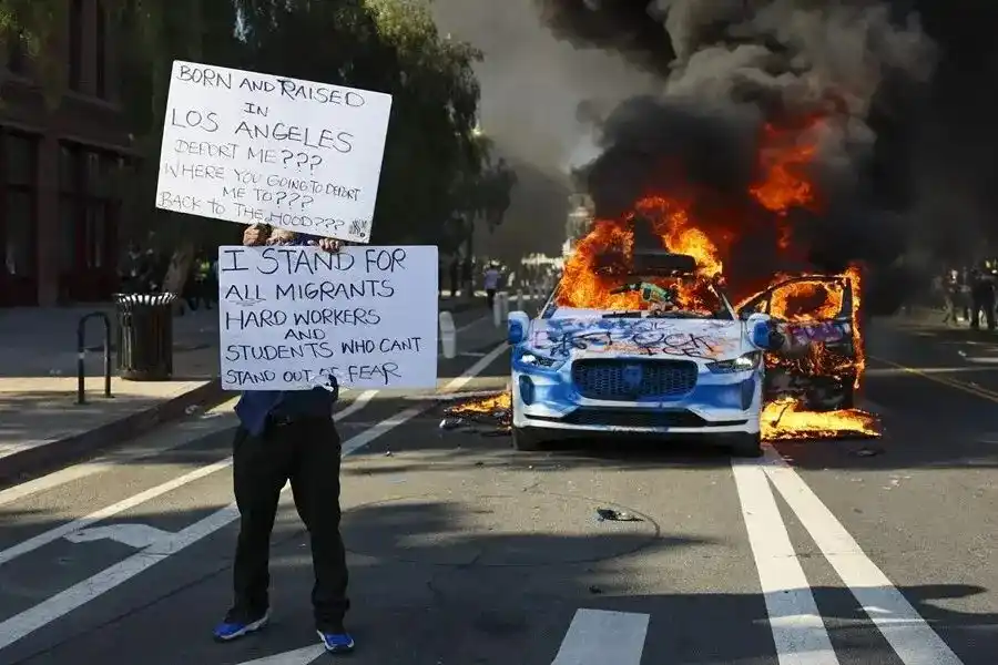 Image from teleSUR English: 🇺🇸 *Los Angeles Imposes Curfew in Downtown Area Amid Rising Violence...