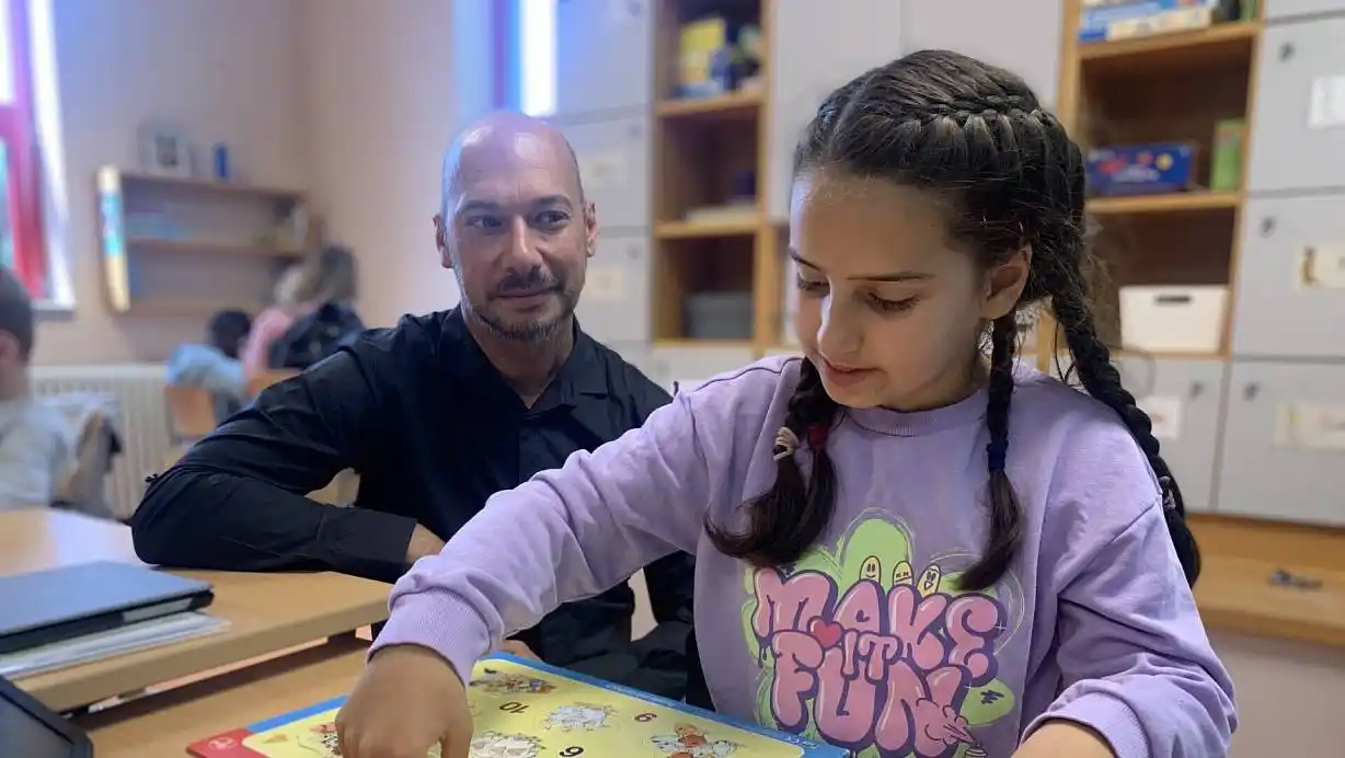 Image from NW Bielefeld: ➡️ *Happy End für Bielefelder Förderschulkind Kayla:* Nach langem Kamp...