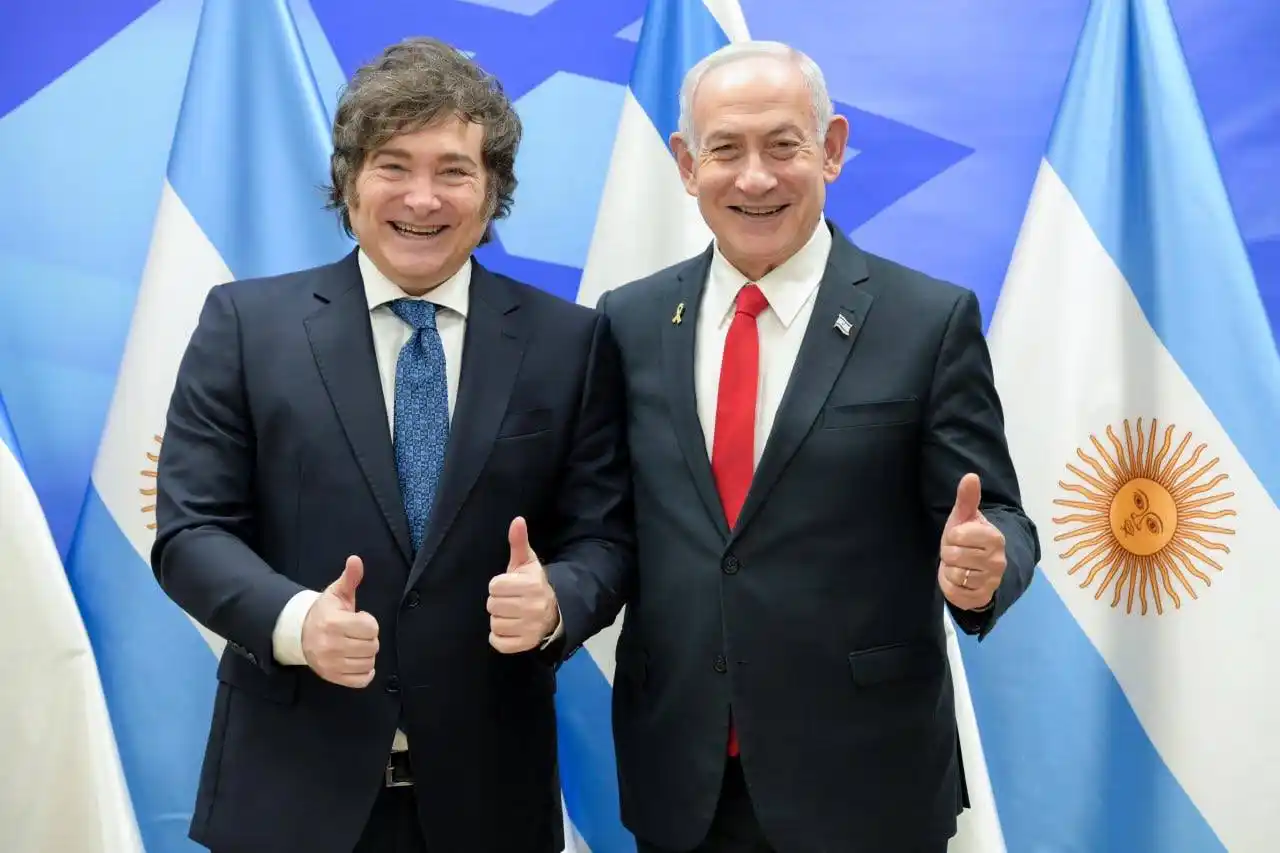 Image from Conflitos e Guerras Oficial: 🇮🇱🤝🇦🇷 — Primeiro-ministro Netanyahu à presidente argentina Miley:...