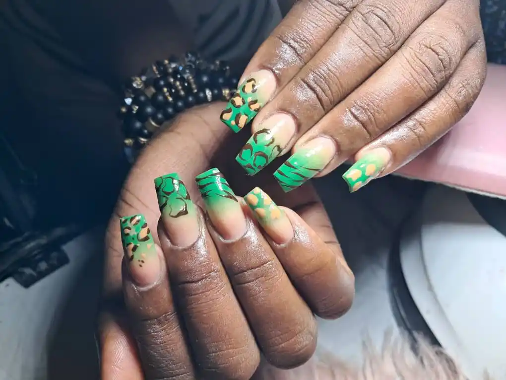 Pretty Nails... post