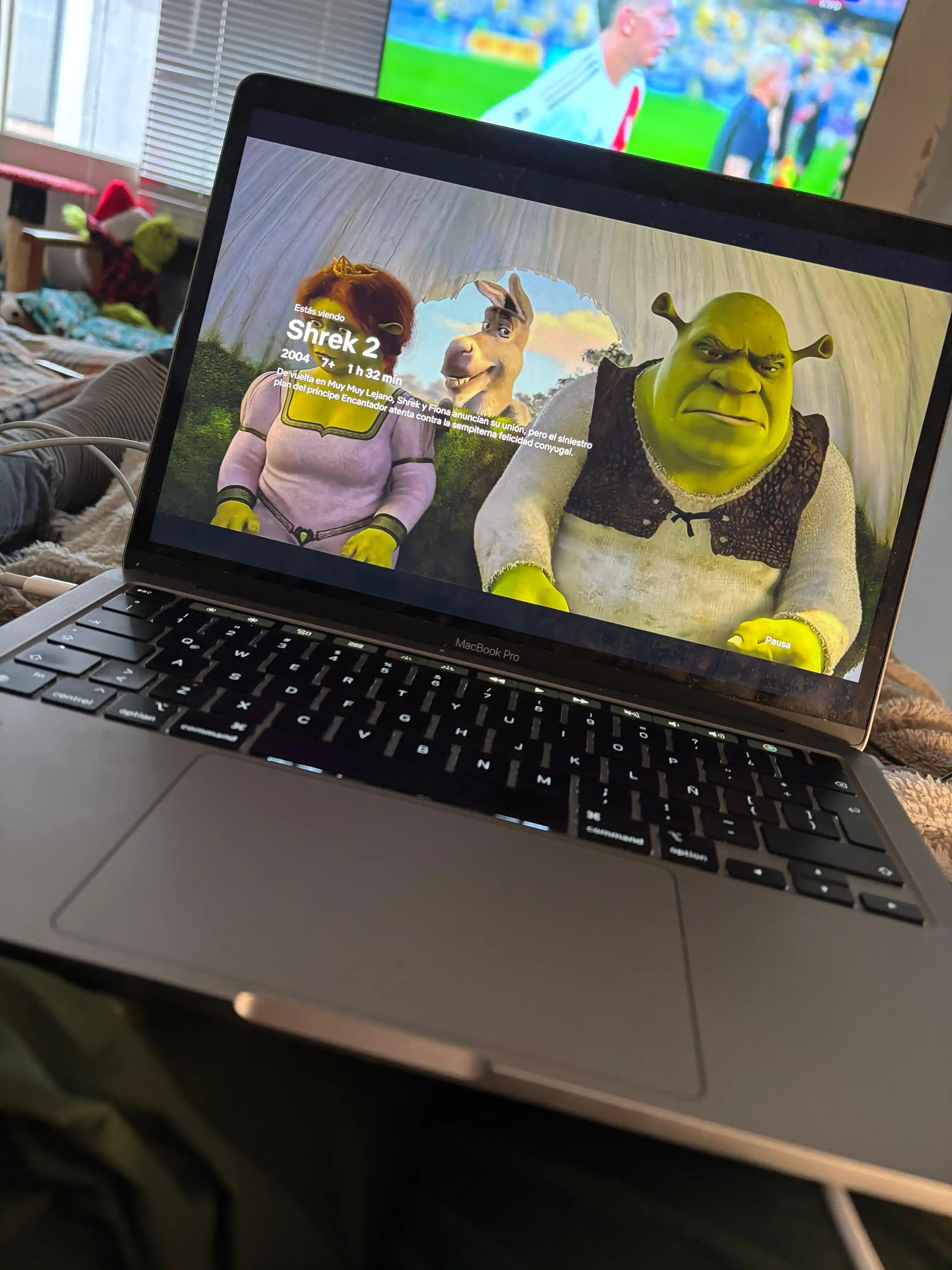Image from Netfix Colombia: Oigan, vamos dizque de sextos????? ese mundial se está embolatando, pe...