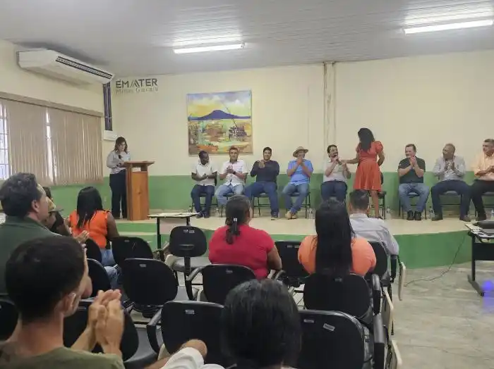 Image from Asbraer Notícias: 🌱 *Emater-MG vai atender 112 famílias em Jaíba pelo Programa Fomento ...