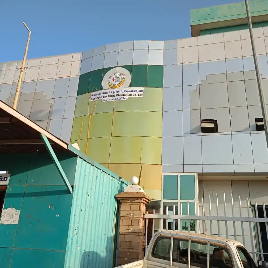 Image from اعلام حكومة ولاية الخرطوم Khartoum State Government Media: *والي الخرطوم يقف ميدانيا على أسباب قطوعات الكهرباء لساعات طويلة ويعرب...