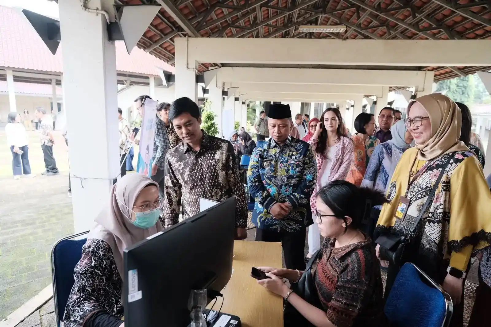 Image from berita.depok: *Tinjau Pemeriksaan Kesehatan Gratis di UI, Wamenkes Pastikan Program ...