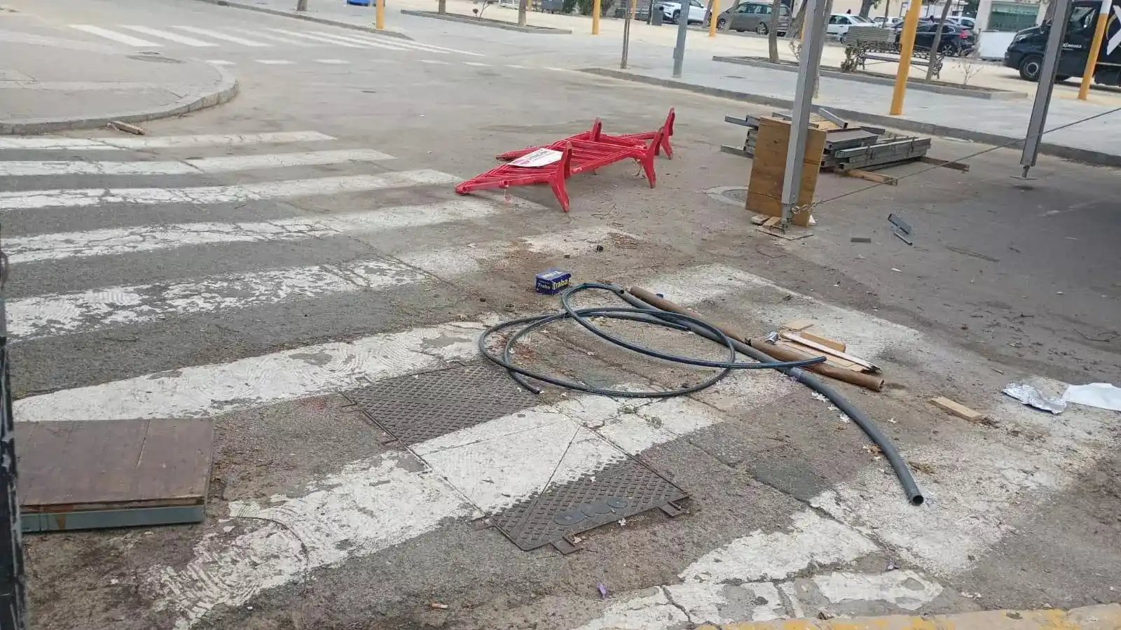 Image from Diario de Cádiz: 👋 ¡Buenas tardes! *Vecinos de Sanlúcar denuncian* riesgos humanos y d...