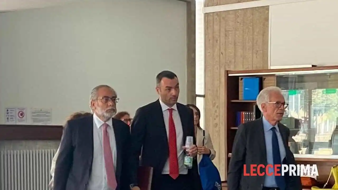 Image from LeccePrima.it: Dalle dimissioni all’interrogatorio, l’ex assessore risponde ma poi de...