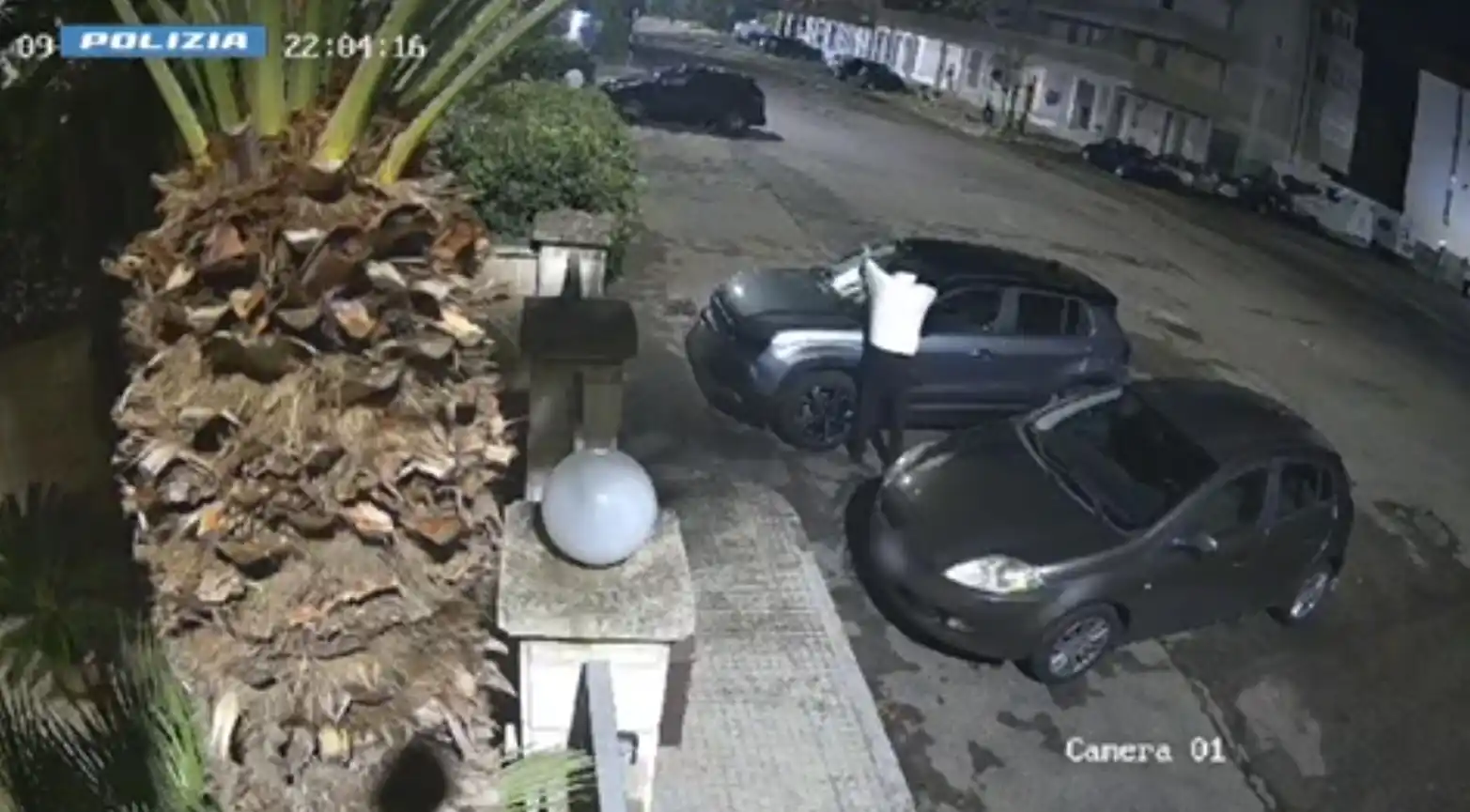 Image from LeccePrima.it: “Dammi 10mila euro o brucio altri mezzi”, arriva la condanna: 5 anni e...