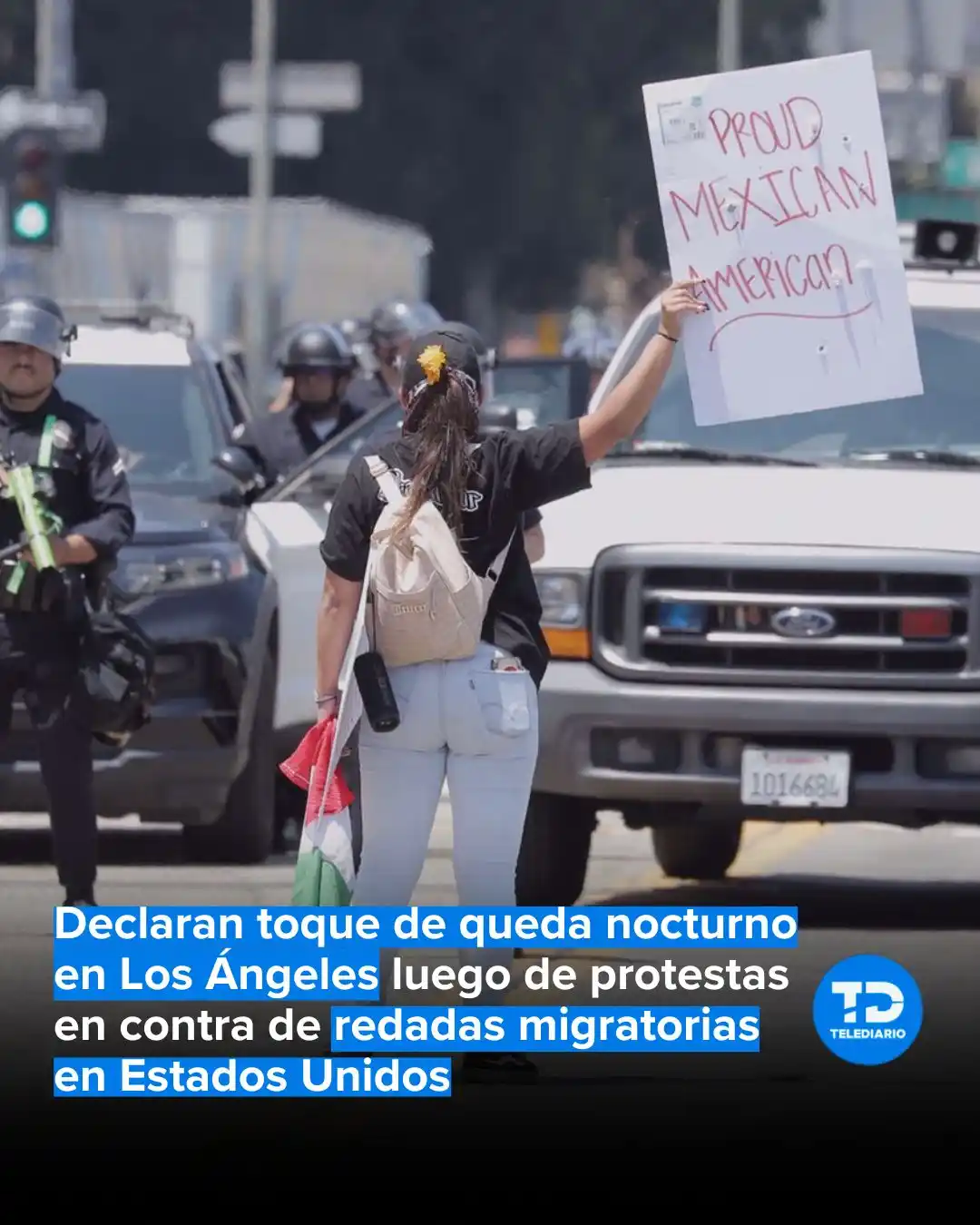 Image from TELEDIARIO MONTERREY📺🔵 #CercaDeTi: 🚨 Declaran toque de queda nocturno en Los Ángeles luego de protestas ...