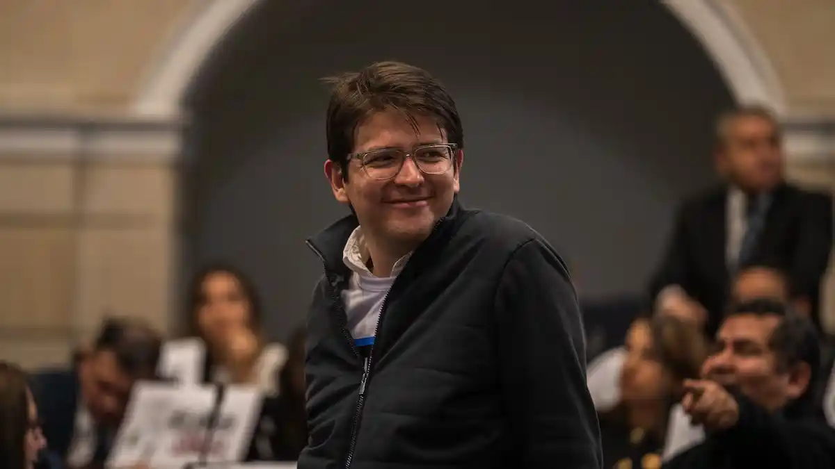 Image from Enfoque Digital HN: INTERNACIONALES 🚨🇨🇴|| El senador y precandidato presidencial colomb...