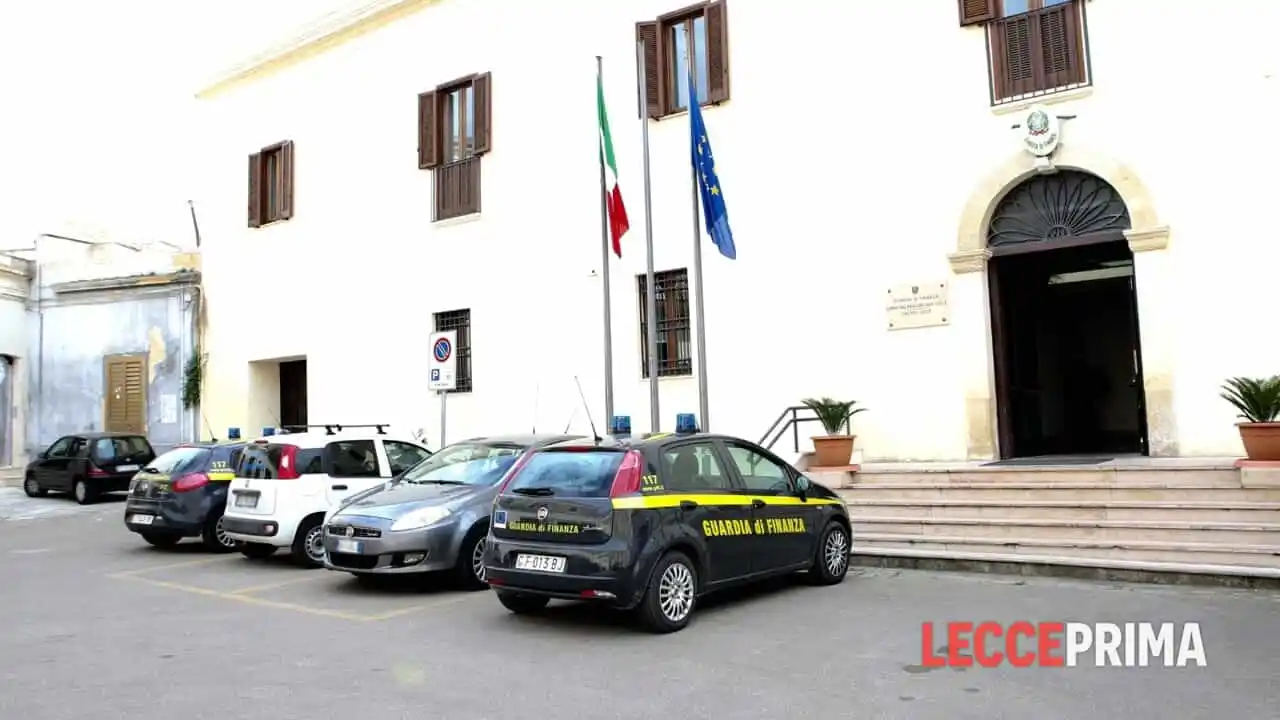 Image from LeccePrima.it: Mazzette per sbloccare l’iter dei progetti: gli imprenditori e i due f...