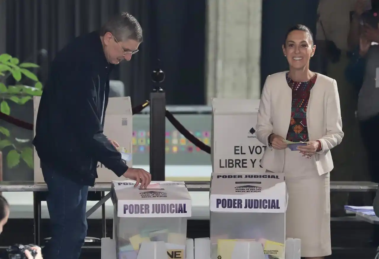 Image from TELEDIARIO MONTERREY📺🔵 #CercaDeTi: <a class="text-blue-500 hover:underline cursor-pointer" href="/hashtag...