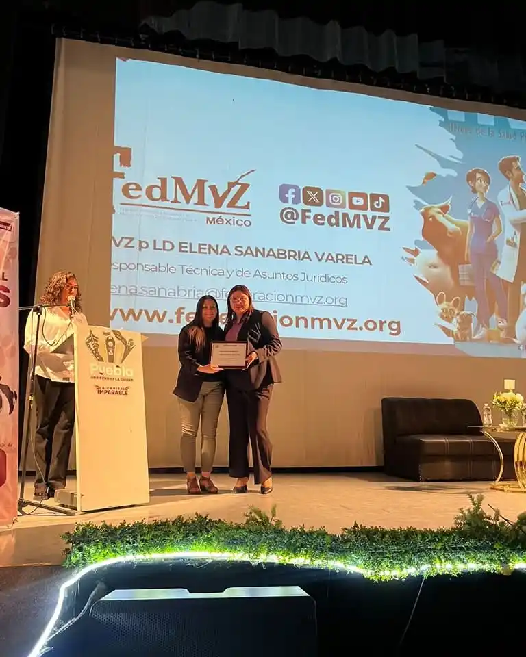 Image from FedMVZ: En representación de la presidenta de la FedMVZ, la MVZ pLD Elena Sana...