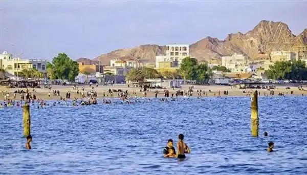 Image from الصحوة نت: *عدن.. وفاة أربعة شبان غرقًا أثناء السباحة في ساحل جولد مور* الصحوة...