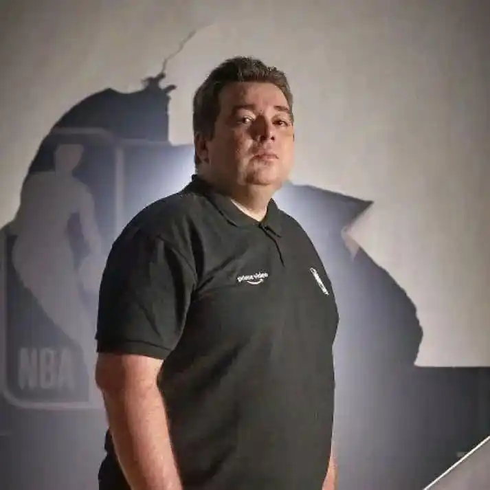Image from 𝑱.𝑬 𝑫𝑰𝑽𝑼𝑳𝑮𝑨𝑪̧𝑶̃𝑬𝑺📰: *⚠️ CazéTV contrata Rômulo Mendonça para narrar jogos da Copa do Mundo...