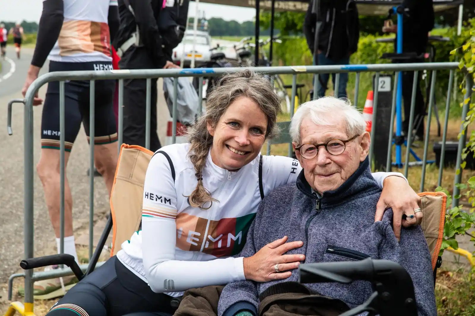 Image from De Stentor: *Judith fietst voor haar eigen slopende ziekte* 👏🏼 Wanneer Judith G...