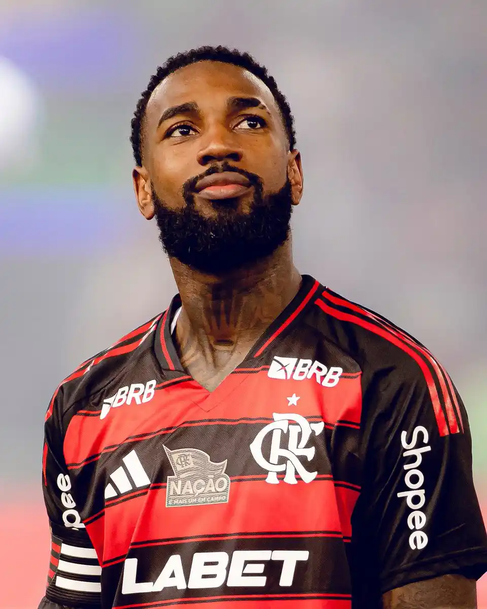 Image from 𝑱.𝑬 𝑫𝑰𝑽𝑼𝑳𝑮𝑨𝑪̧𝑶̃𝑬𝑺📰: *⚠️Negócio fechado: Gerson aceita proposta do Zenit e vai deixar o Fla...