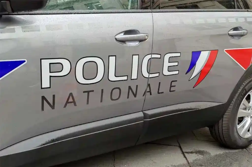 Image from Actu17: Neuilly-sur-Seine : Le rabbin Élie Lemmel agressé à coups de chaise, u...