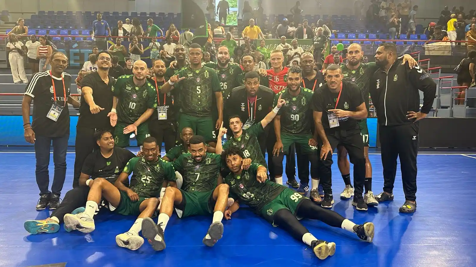 Image from Réunion La 1ère: 🤾🏆Pari réussi pour le HBC Saint-Pierre champion des Outre-mer 2025. ...