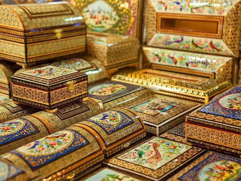 Image from شیرازی ها 😍: سیری در فارس: صنایع دستی،نیمه پنهان شیراز شیراز علاوه بر اینکه مهد ه...