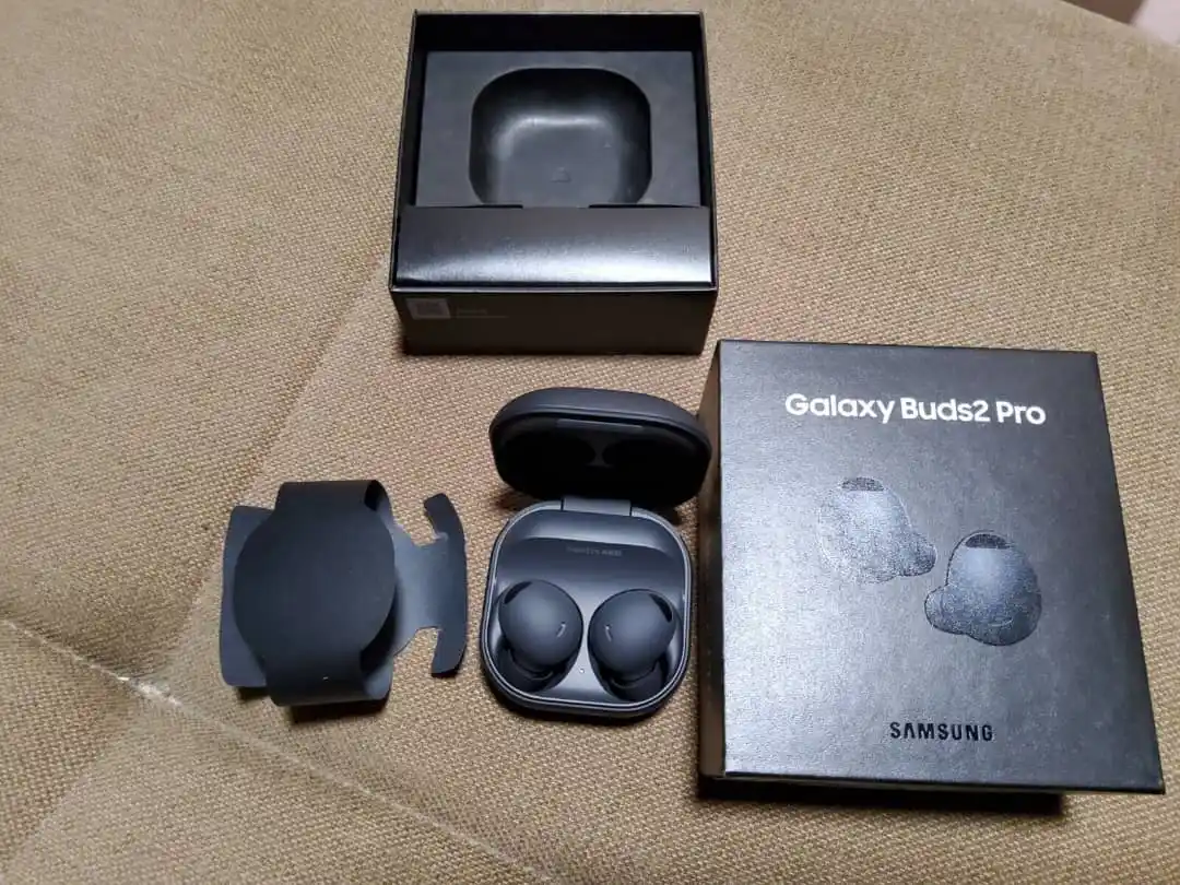 Image from VILLAGE TECH: *Galaxy Buds2 Pro(Samsung)* 🪨ACTIVE NOISE CANCELLATION: Reduce unwa...