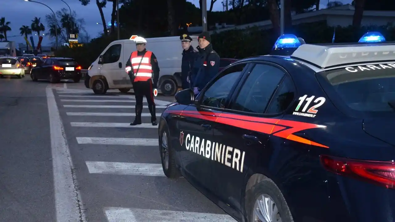 Image from IlPescara: Violenta lite tra tre uomini in un locale di Montesilvano, uno minacci...