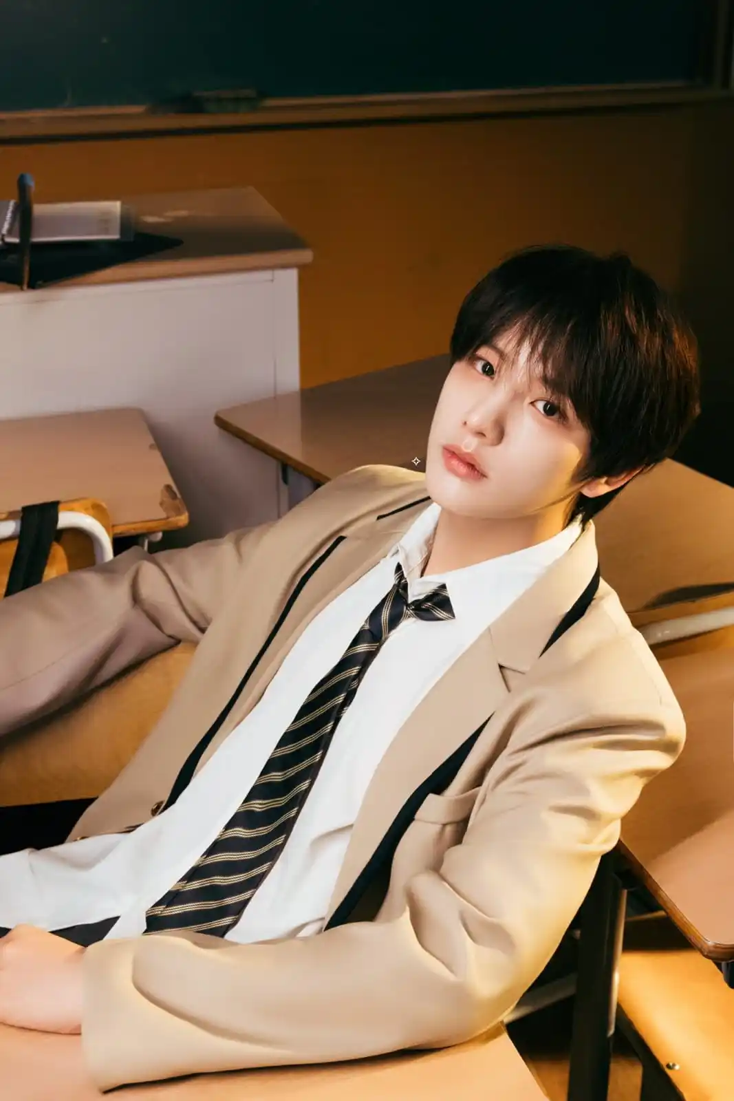 Image from 𝐗-𝐁𝐋𝐈𝐒𝐒 𝐔𝐏𝐃𝐀𝐓𝐄: X-UNIT 1ST MINI ALBUM - [너에게(To. U)]  CONCEPT PHOTO A  <a class="text-...