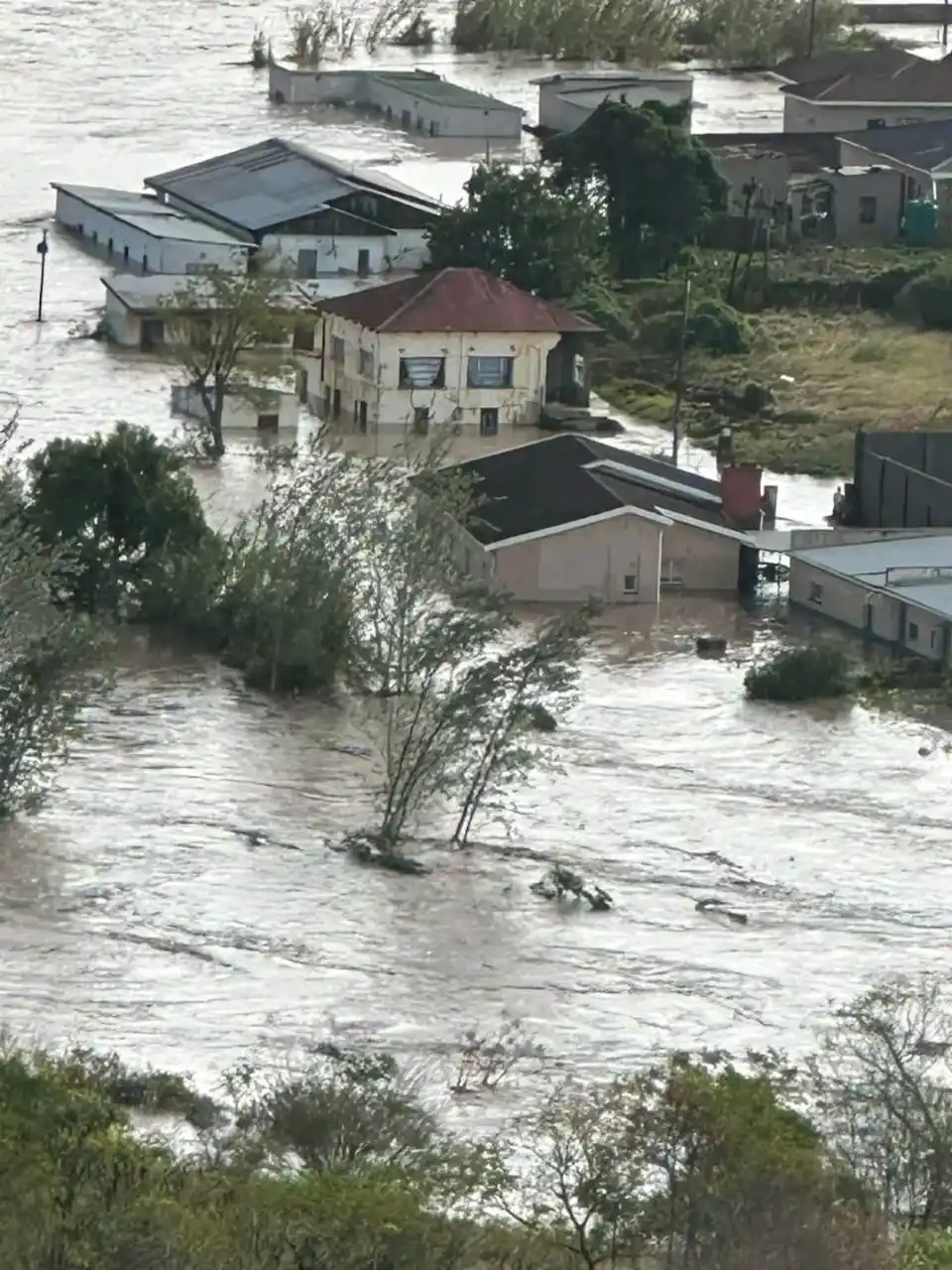 Image from Central News South Africa: 🔴Eastern Cape Storm Leaves Nine Dead, Bus of Schoolchildren Still Mis...