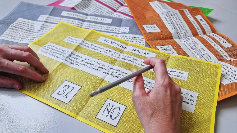 Image from Comune di Gambassi Terme: 🇮🇹 *Referendum 2025 – Comune di Gambassi Terme* Le operazioni ai se...