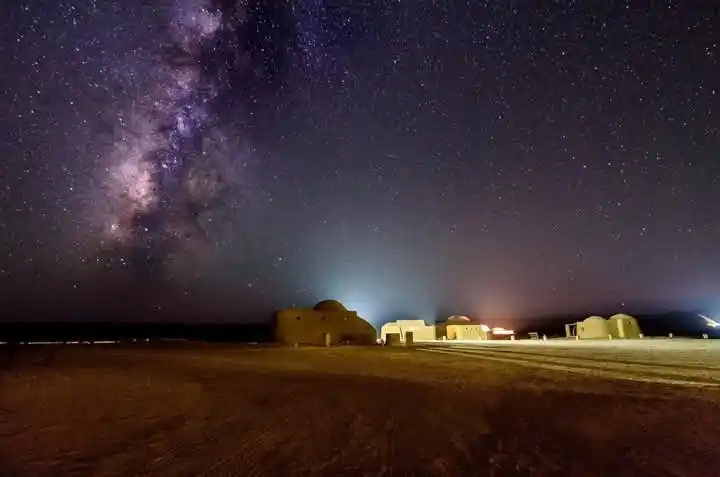 Image from يلا نخيم - Go camping: 🔭 مغامرة وادي الحيتان والتصوير مع قلب المجرة 🌃 ❤️ بنفكركم الحجز لسه...