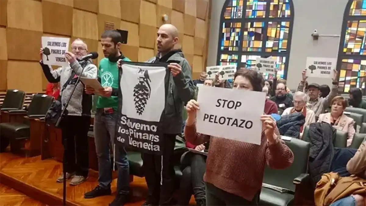 Image from ARAINFO: ZeC pide la retirada de los pliegos del Parque de Atracciones: "No con...