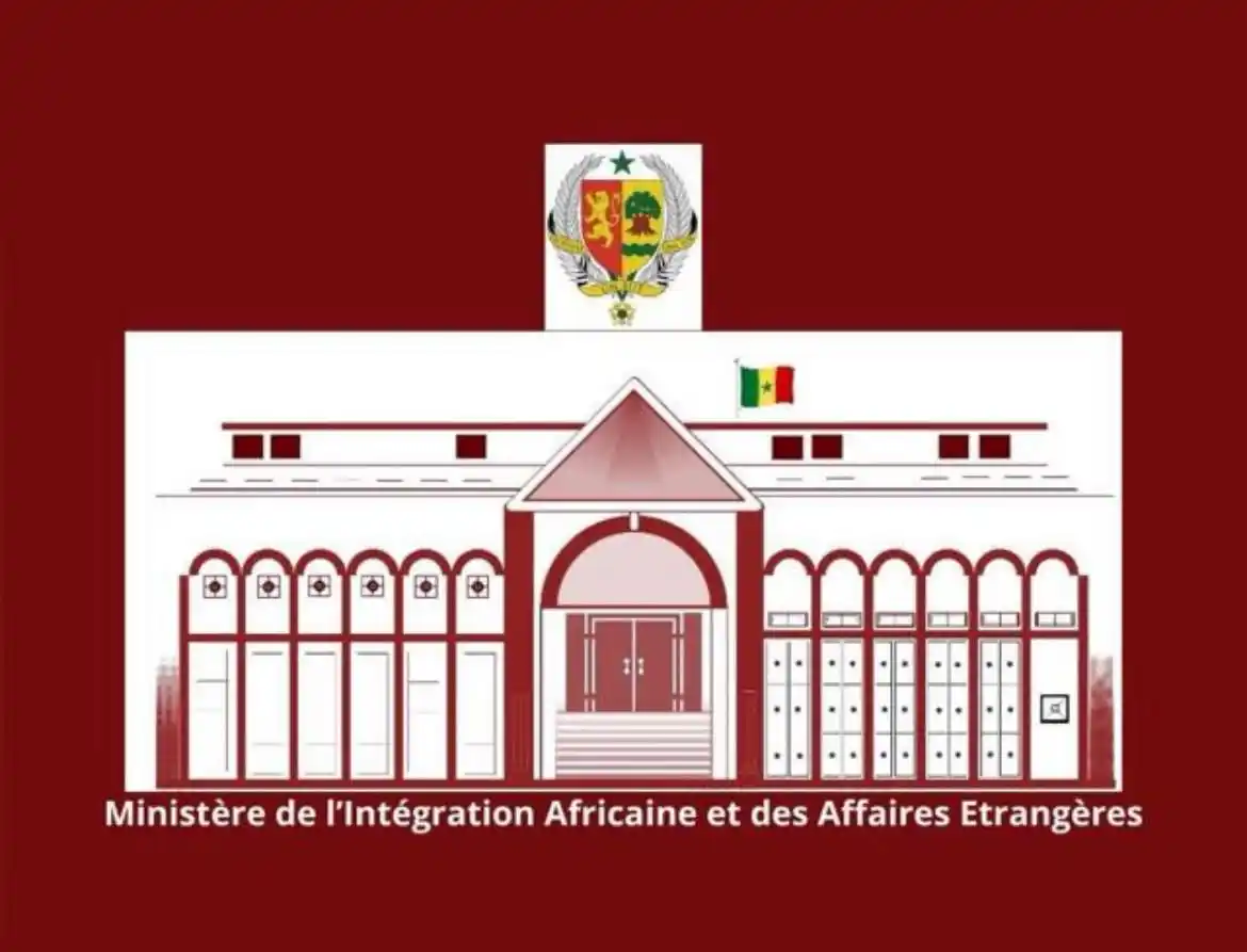 Image from PASTEF-Les Patriotes -/2050 🇸🇳: *Le MIAAE 🇸🇳 lance sa chaîne officielle d’information sur WhatsApp ...
