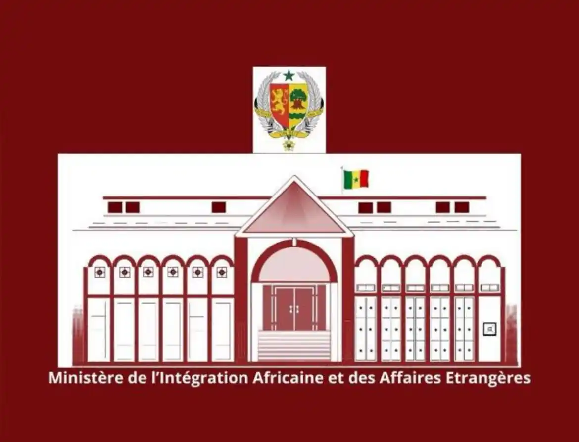 Image from PASTEF-Les Patriotes -/2050 🇸🇳: *Le MIAAE 🇸🇳 lance sa chaîne officielle d’information sur WhatsApp ...