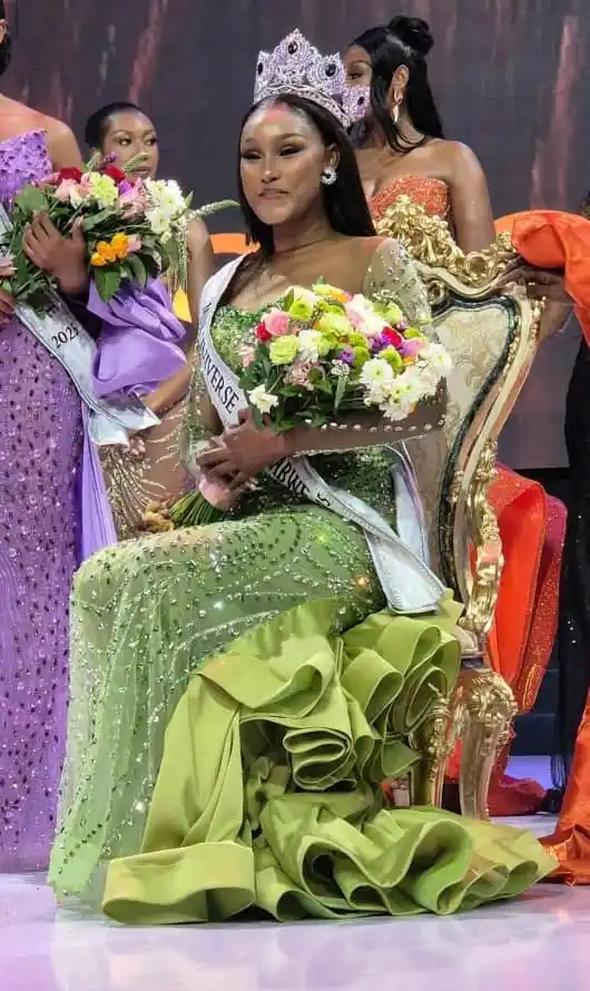 Image from BUSE NEWS AND UPDATES: Lyshanda Moyas from Gweru has been crowned Miss Universe Zimbabwe 2025...