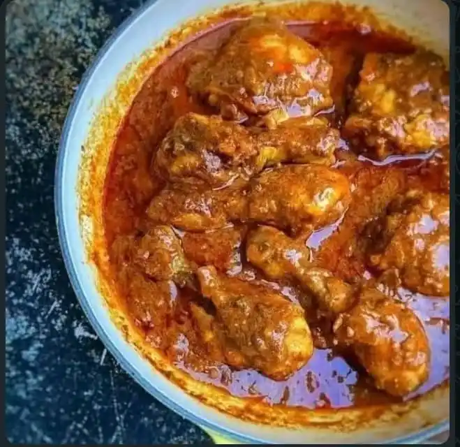 Image from Samawati Safari: *Mapishi ya Kuku wa Rosti (Chicken Curry)* *Mahitaji:* - Vipande 6 vy...