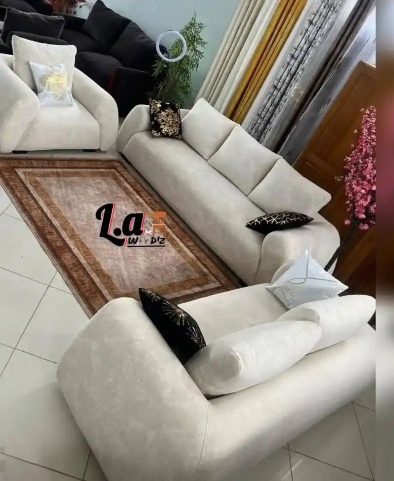 L.A W👀D'z  #№1\ThE HømE Øf Iñtër¡øR Fürñ¡türË/ post