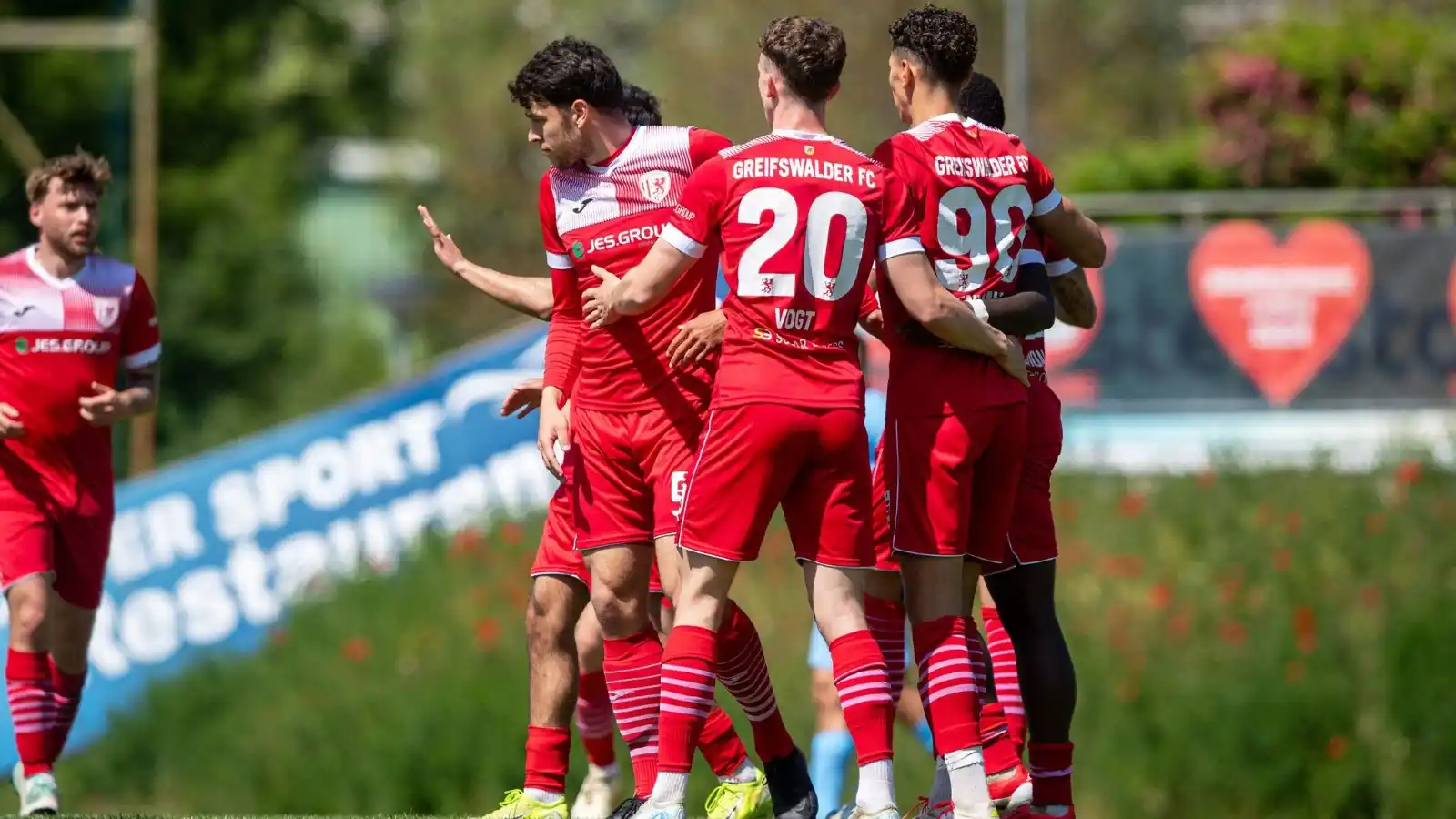 Image from MOZ-Sport: ⚽ *Regionalliga Nordost: Greifswalder FC allein im Norden – Wechsel in...