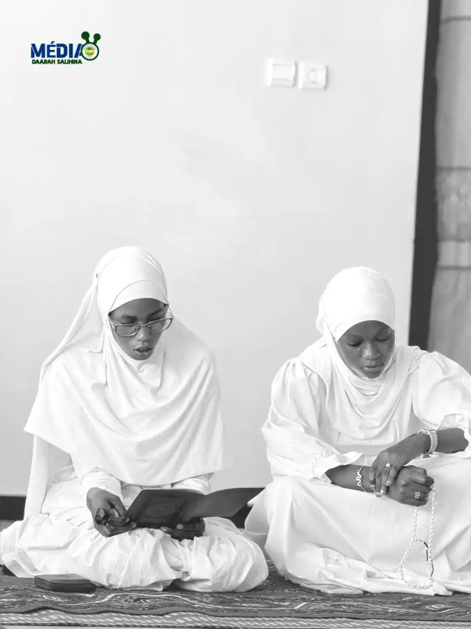Image from Daarah Salihina Officiel: Sëriñ Tuubaa nee na : "Nangeen rafet njort ; waaye buleen topp njort...
