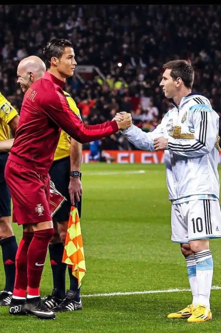 Image from Samawati Safari: Utofauti wa Christiano Ronaldo na Lionel Messi ni kwamba Ronaldo anaib...